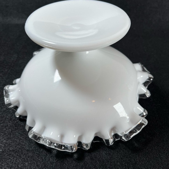 Vintage Fenton Milk Glass Silver Crest Ruffled Footed Candy Dish - Picture 6 of 8